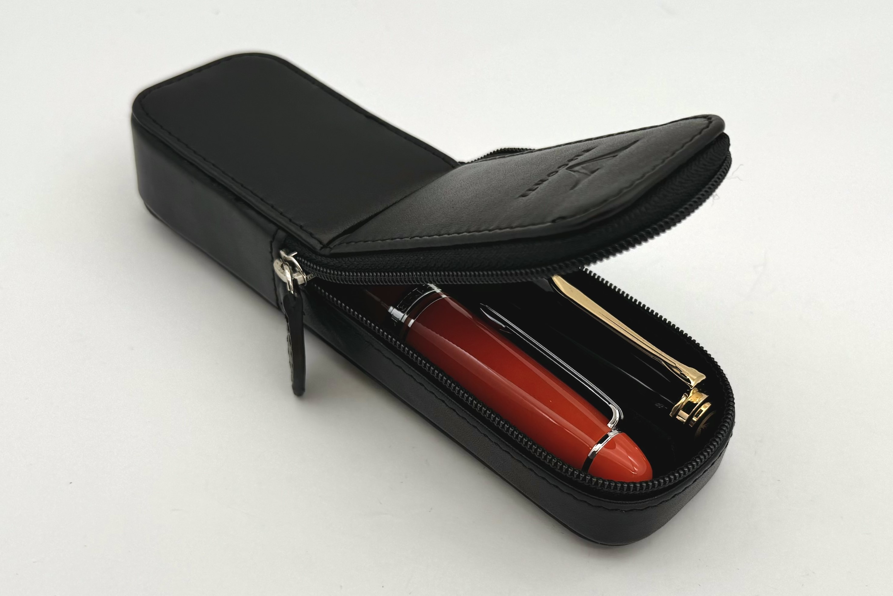 ViscontiBlackLeather2PenHolder_A